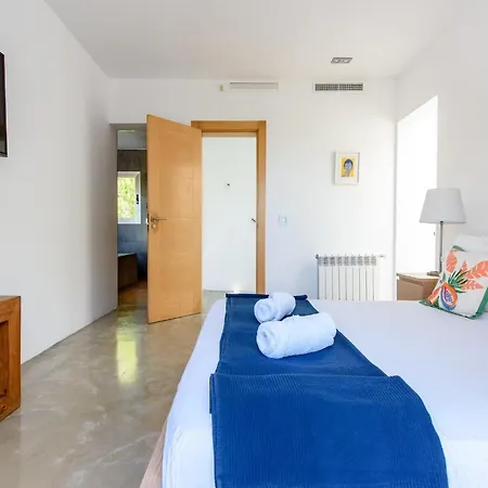 בית נופש Modern With Sunset Views